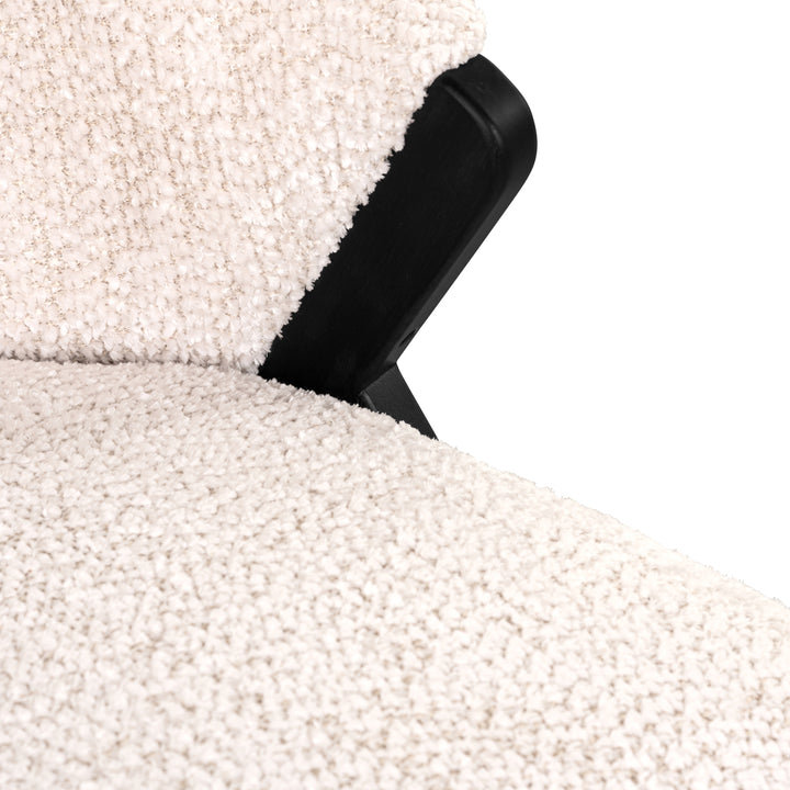 Lounge stoel Mia customized fire retardant