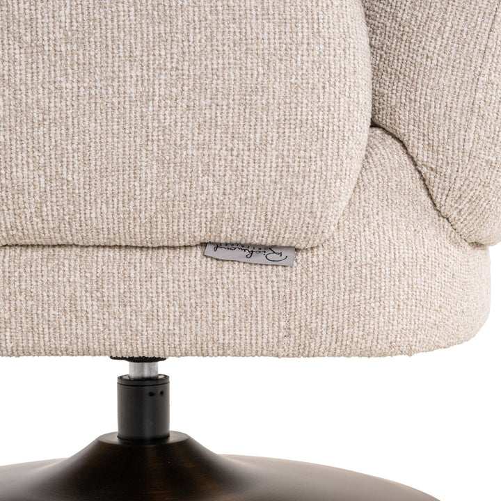 Lounge chair Kagney biscotti swivel