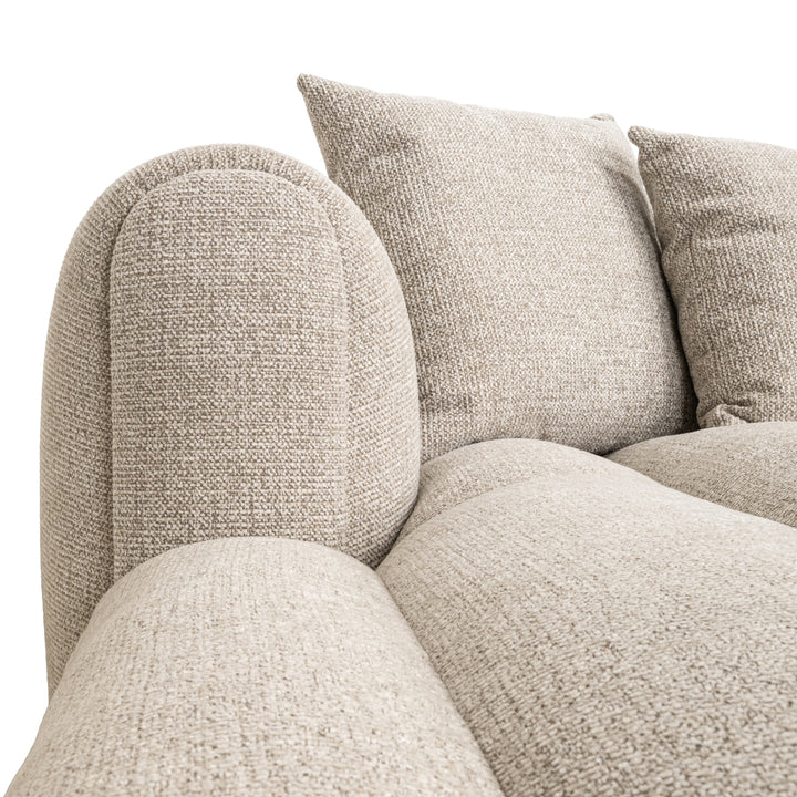 Richmond Bank Novaro Fancy Naturel Lounge Links