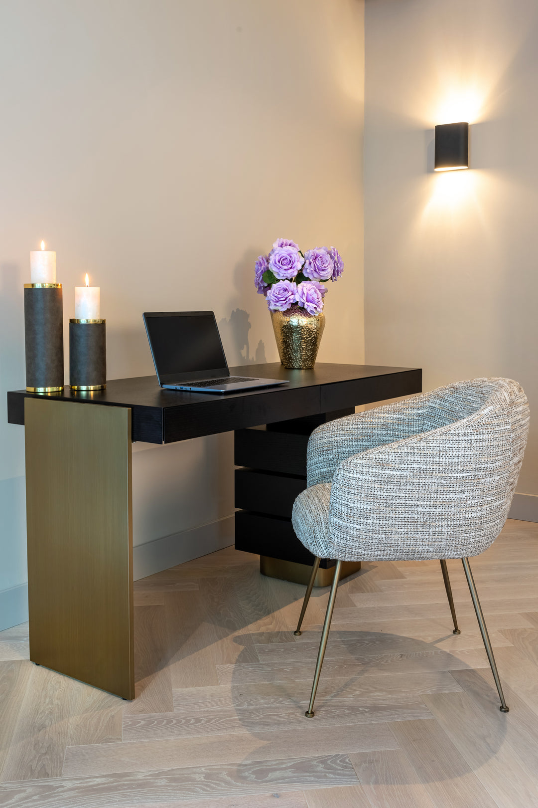 Bureau Alexander Jones charcoal (Connar)