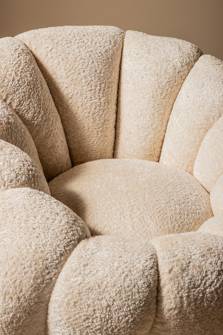 Daisy Armchair Cream Euphoria 2 Gold Base