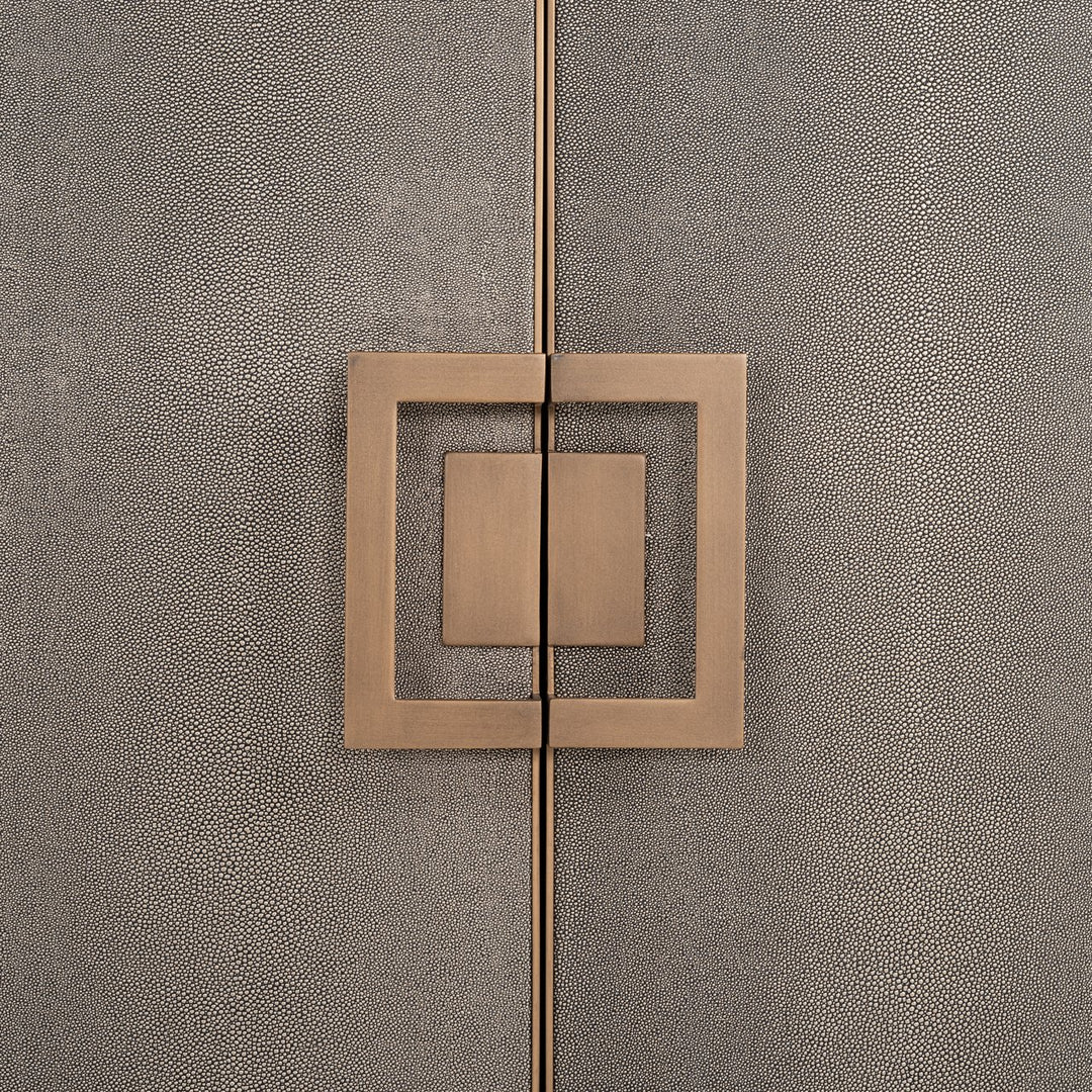Dresser Bloomville brass shagreen