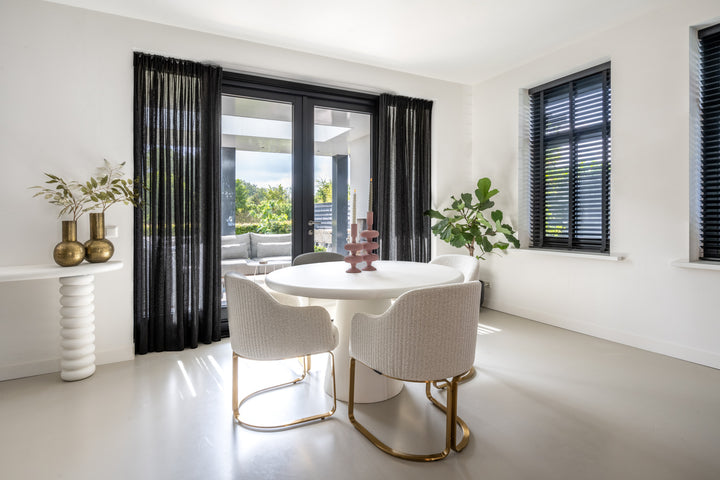 Bloomstone white dining table 130Ø
