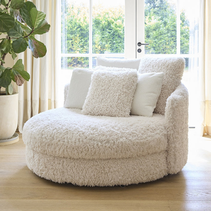 Carmin Daybed w 3 Pill WLion