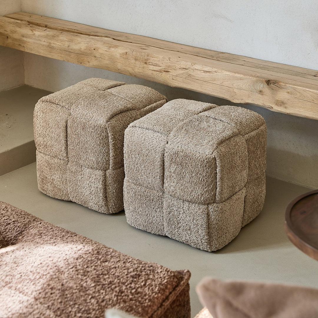 Qbic Stool 40x45; Manhattan Weave Soft Walnut