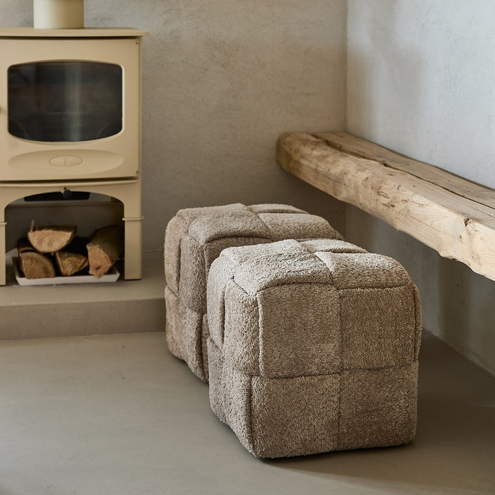 Qbic Stool 40x45; Manhattan Weave Soft Walnut