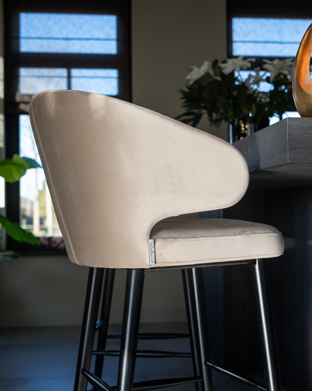 Counter chair Indigo customized