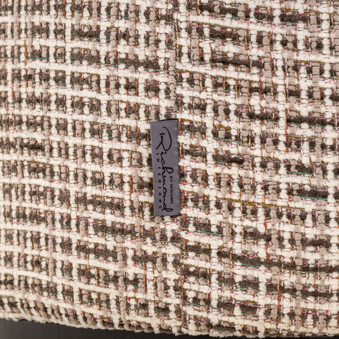 Eetkamerstoel Odette customized 55Ø fire retardant
