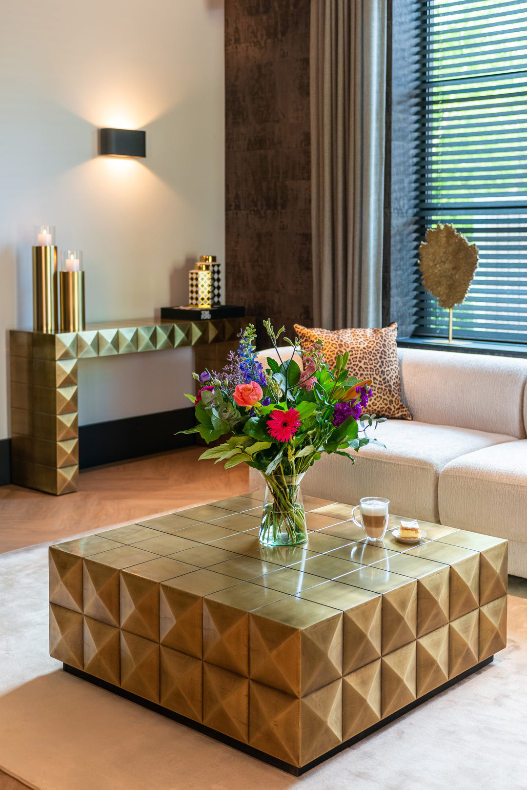 Salontafel Collada brushed gold incl. glass top
