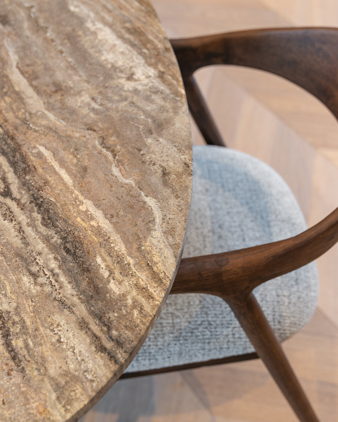 Eetkamerstoel Mihara mocca fancy fire retardant