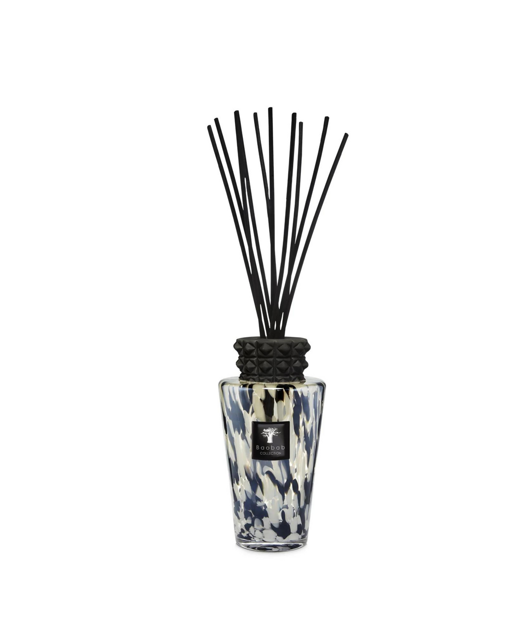 Baobab Collection geurdiffuser Pearls Black 2 L, wit glas met zwarte spikkels en geurstokjes op witte achtergrond.