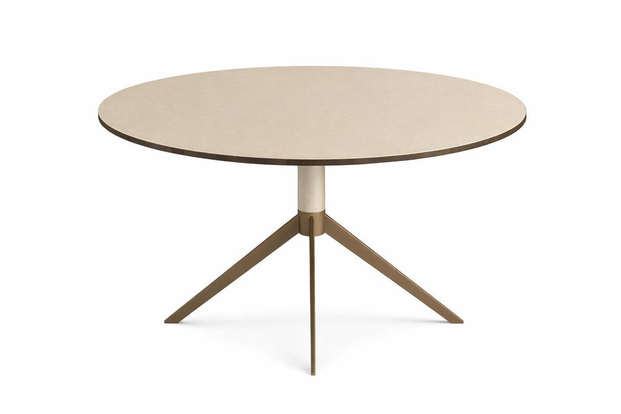 Salontafel Monza in microleer en bronskleurig metaal – vrijstaand productbeeld