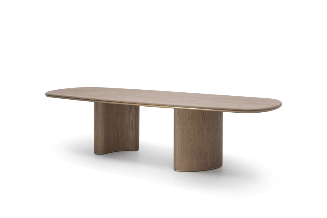 Eettafel Giuli in licht eiken – vrijstaand productbeeld