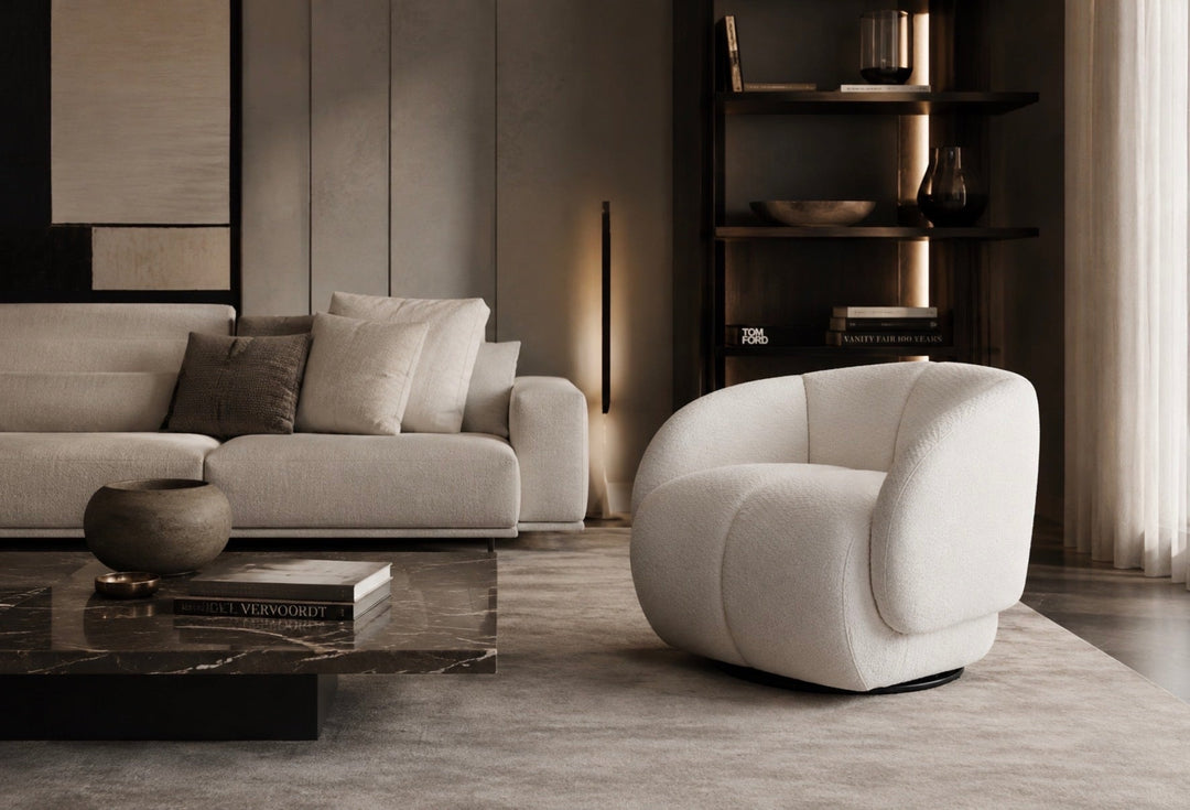 Draaifauteuil Angelica in witbeige in een interieur