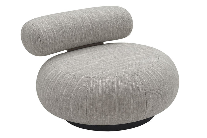 Draaifauteuil Iris in lichttaupe – vrijstaand productbeeld