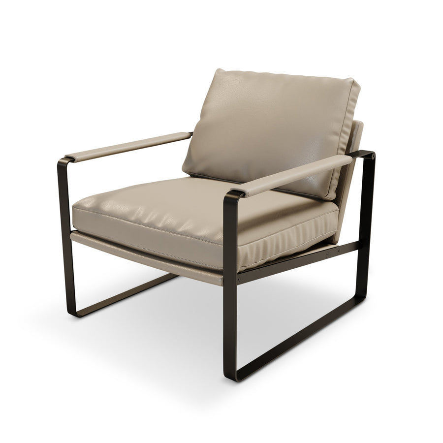 Fauteuil Mila in lichttaupe vegan leer – vrijstaand productbeeld