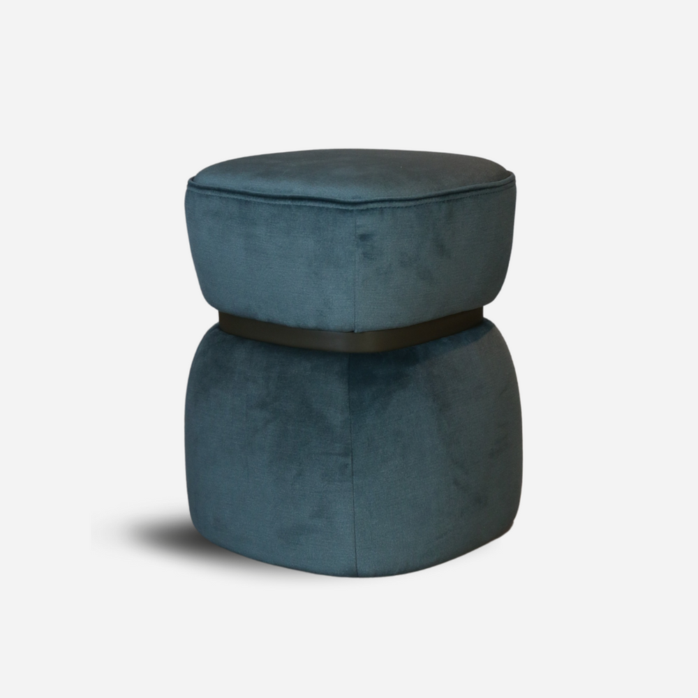 Poef Vera in Mystic Green-fluweel – vrijstaand productbeeld