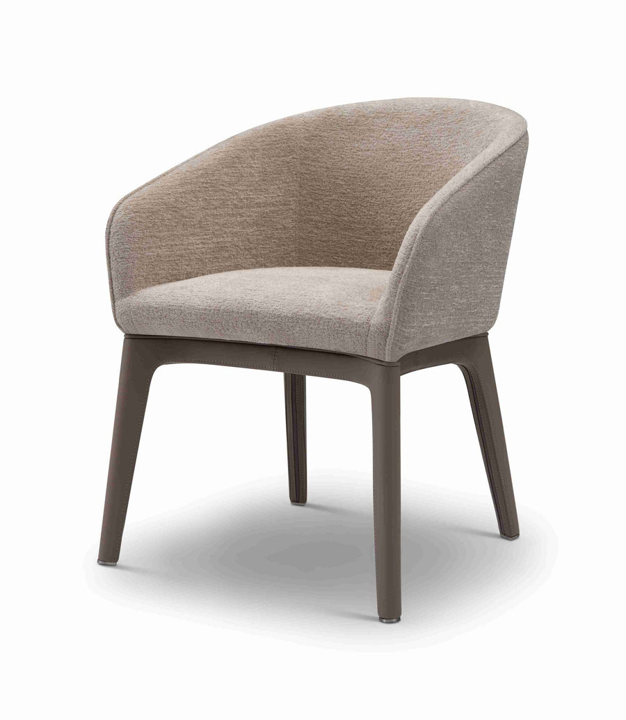 Eetkamerstoel Romeo in beige – vrijstaand productbeeld