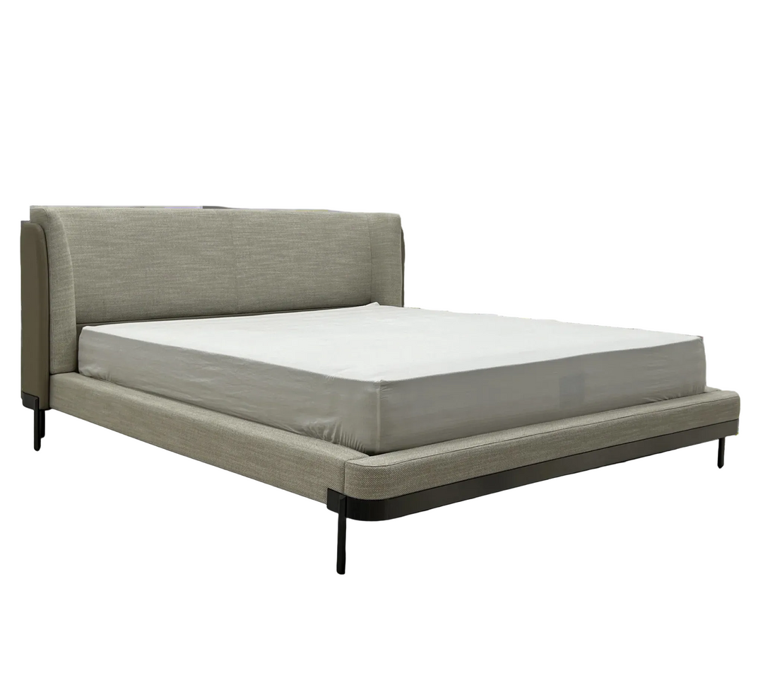 Bedframe Catania in taupe – vrijstaand productbeeld