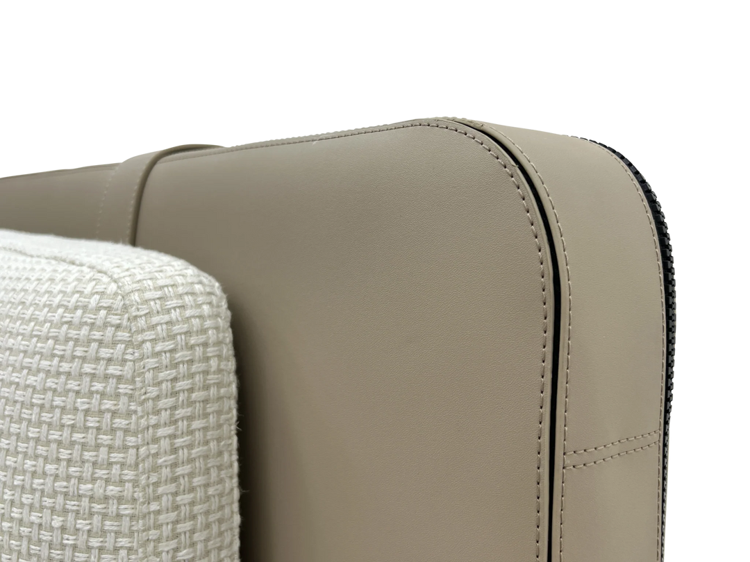 Bedframe Calabria in beige – detail