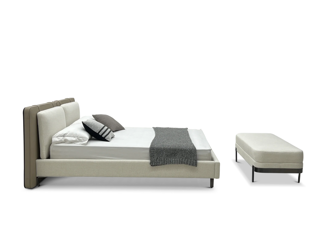 Bedframe Calabria in beige – vrijstaand productbeeld