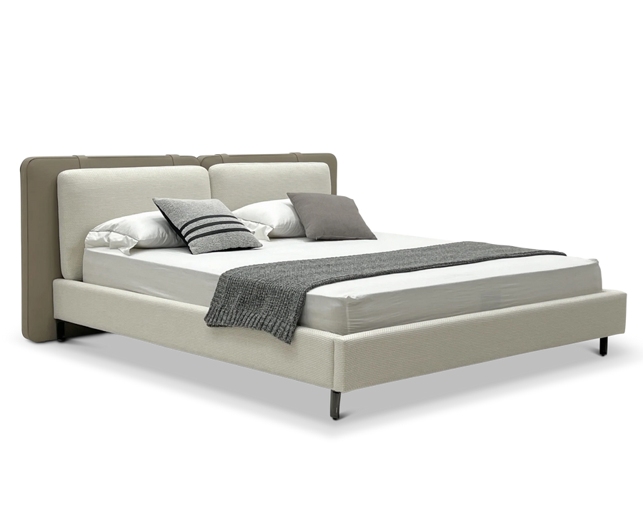 Bedframe Calabria in beige – vrijstaand productbeeld