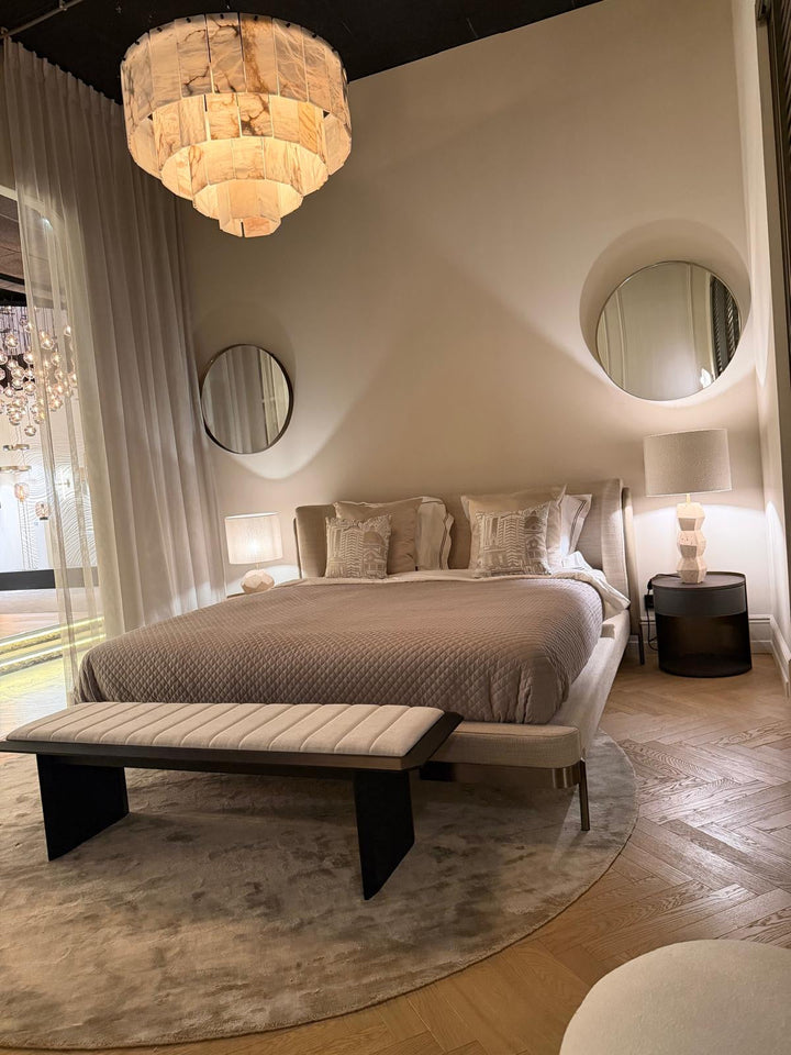 Bedframe Calabria in beige in een interieur