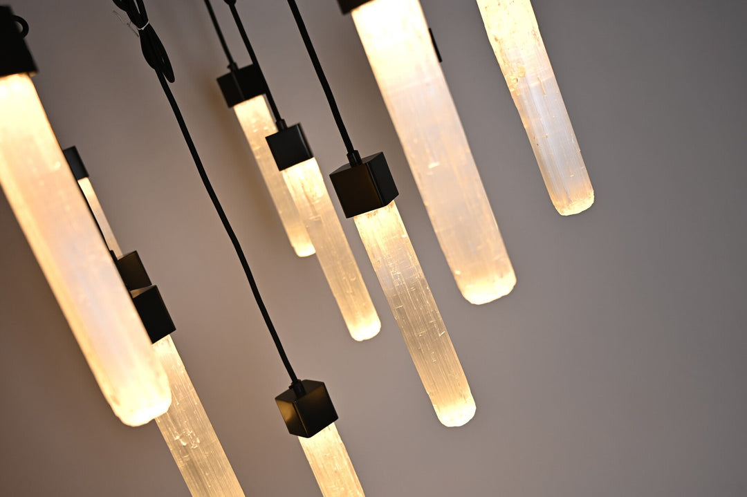 Kroonluchter Minas in natuurlijk kristal en metaal – detail