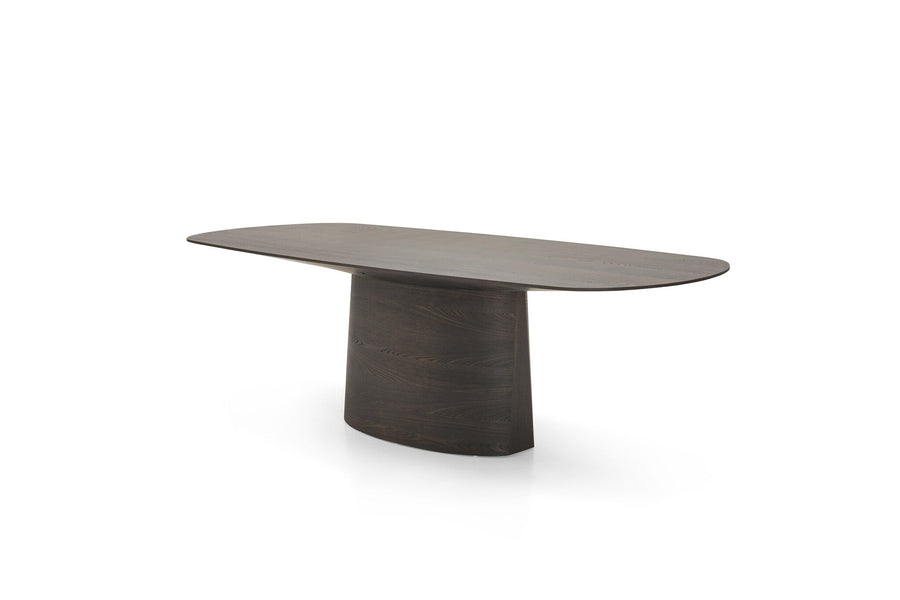 Eettafel Amalfi in zwart geolied eiken – vrijstaand productbeeld