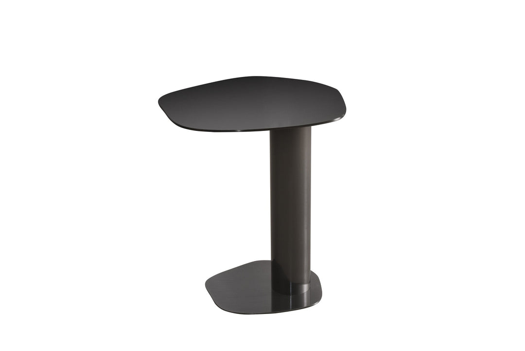 Bijzettafel Oyster in Gun Metal – vrijstaand productbeeld