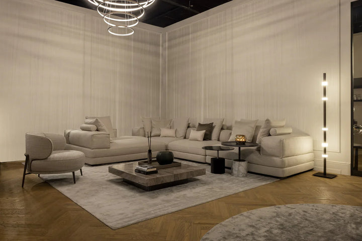 Bank Alessandro in grijs in een interieur