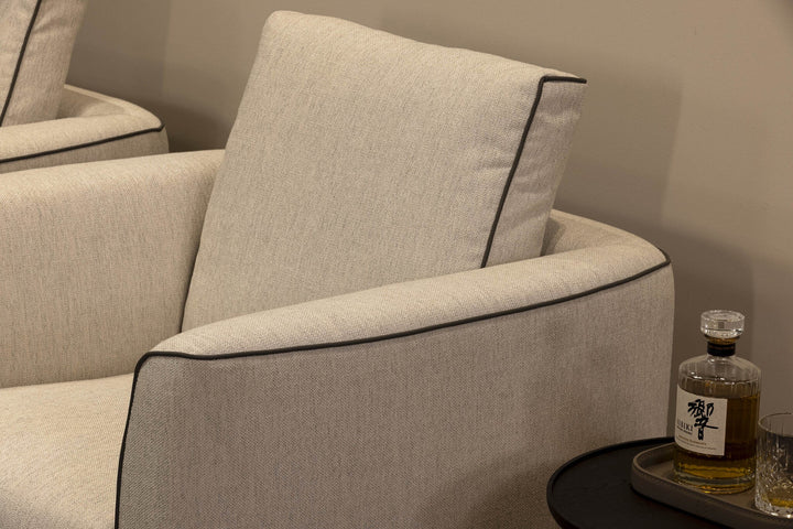 Fauteuil Gregorio in Greige – detail