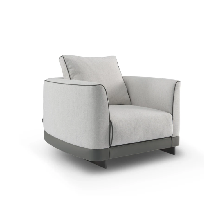 Fauteuil Gregorio in Greige – vrijstaand productbeeld