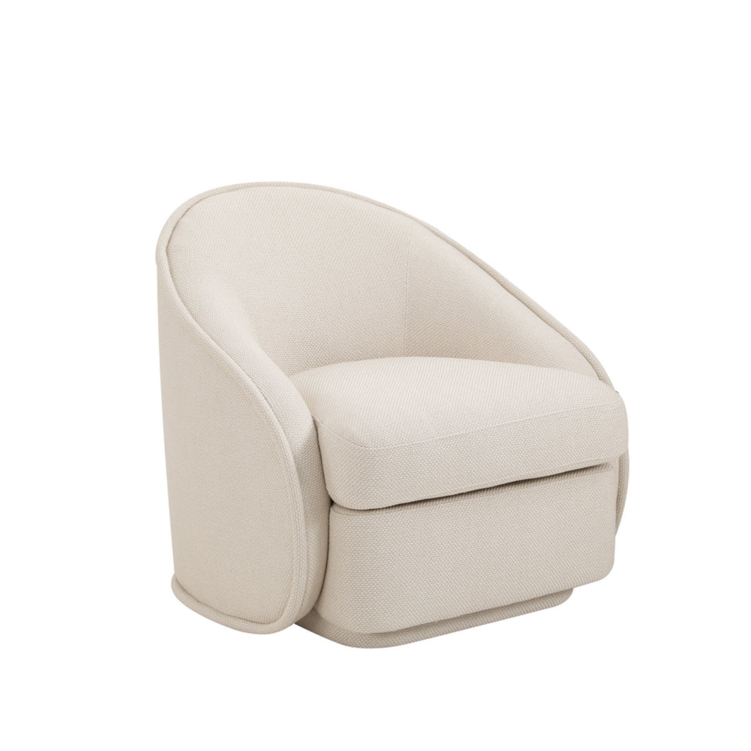 Fauteuil Kimberly in beige, schuin vooraanzicht