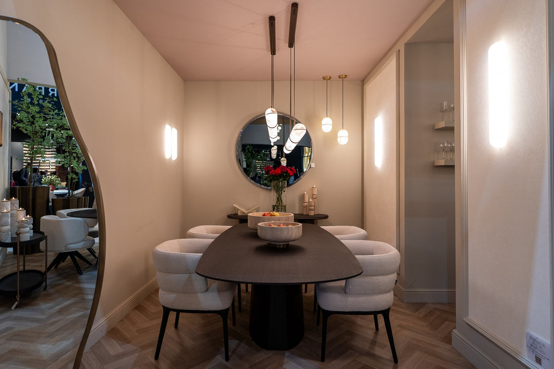 Eetkamerstoel Lyon in witbeige in een interieur