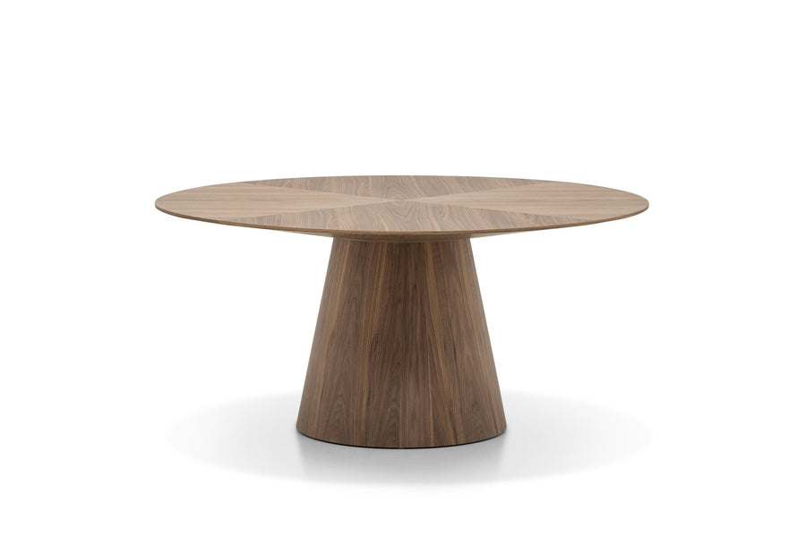 Eettafel Amalfi in walnoot – vrijstaand productbeeld