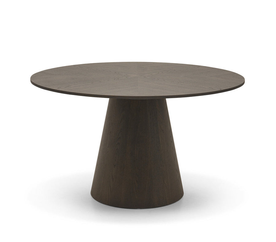 Eettafel Amalfi in zwart geolied eiken – vrijstaand productbeeld