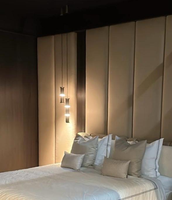 Hanglamp Bamboo in antieke bronsafwerking in een interieur