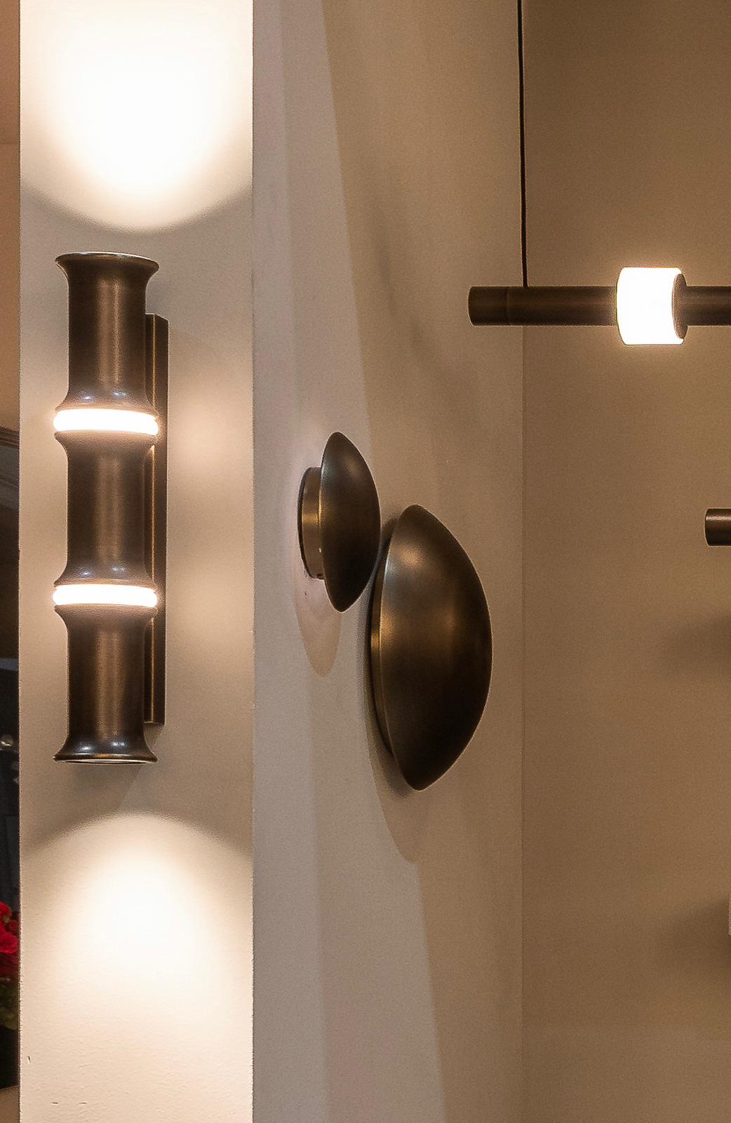 Wandlamp Bamboo in antiekbronsafwerking in een interieur